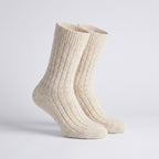 Chaussettes en alpaga écru vue trois-quarts